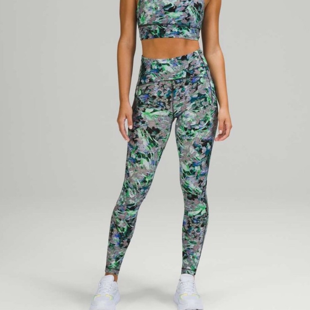Lululemon Swift Speed Leggings - Picture 5 of 5